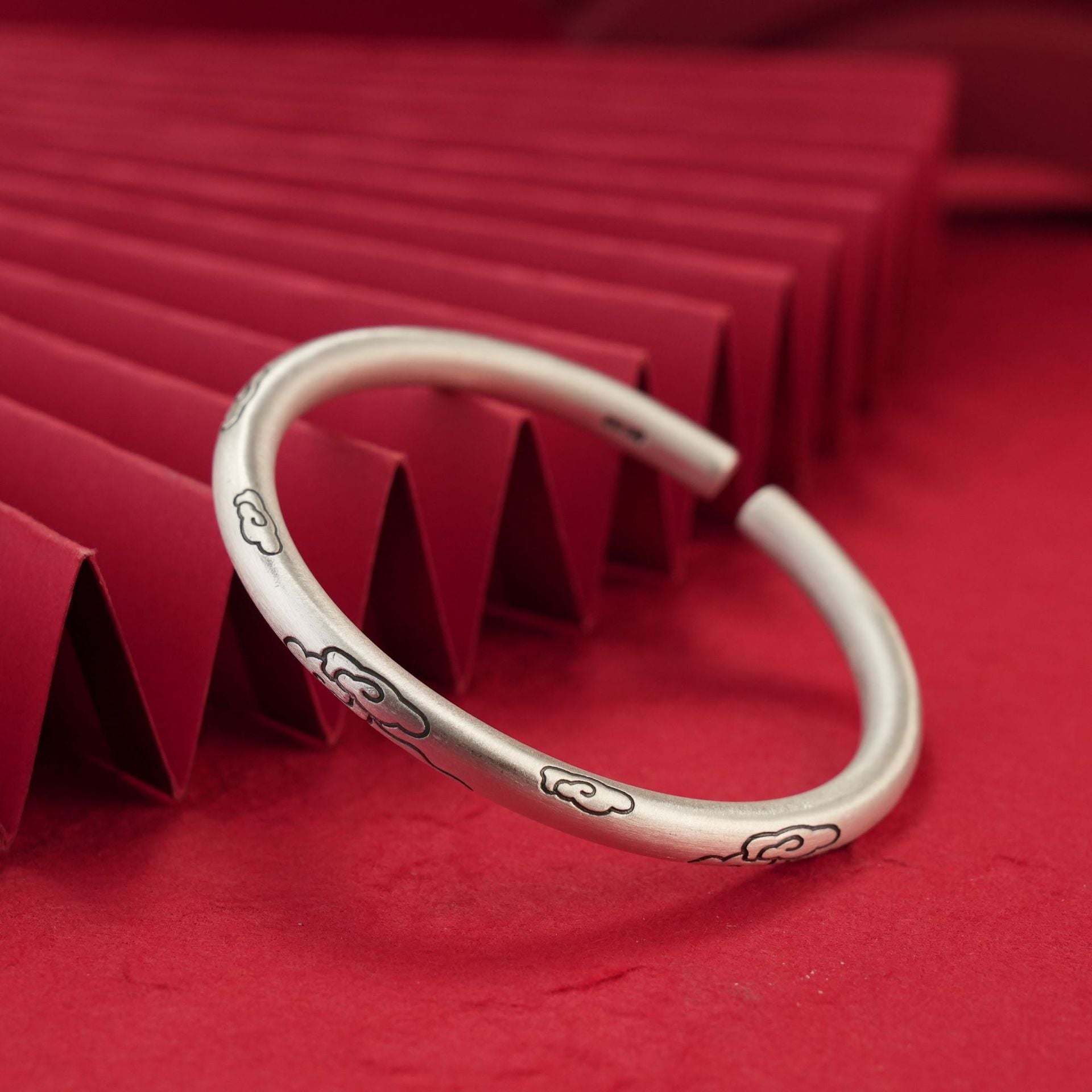 Chinese style round stick auspicious cloud sterling silver bracelet - jewelry - weilin.com