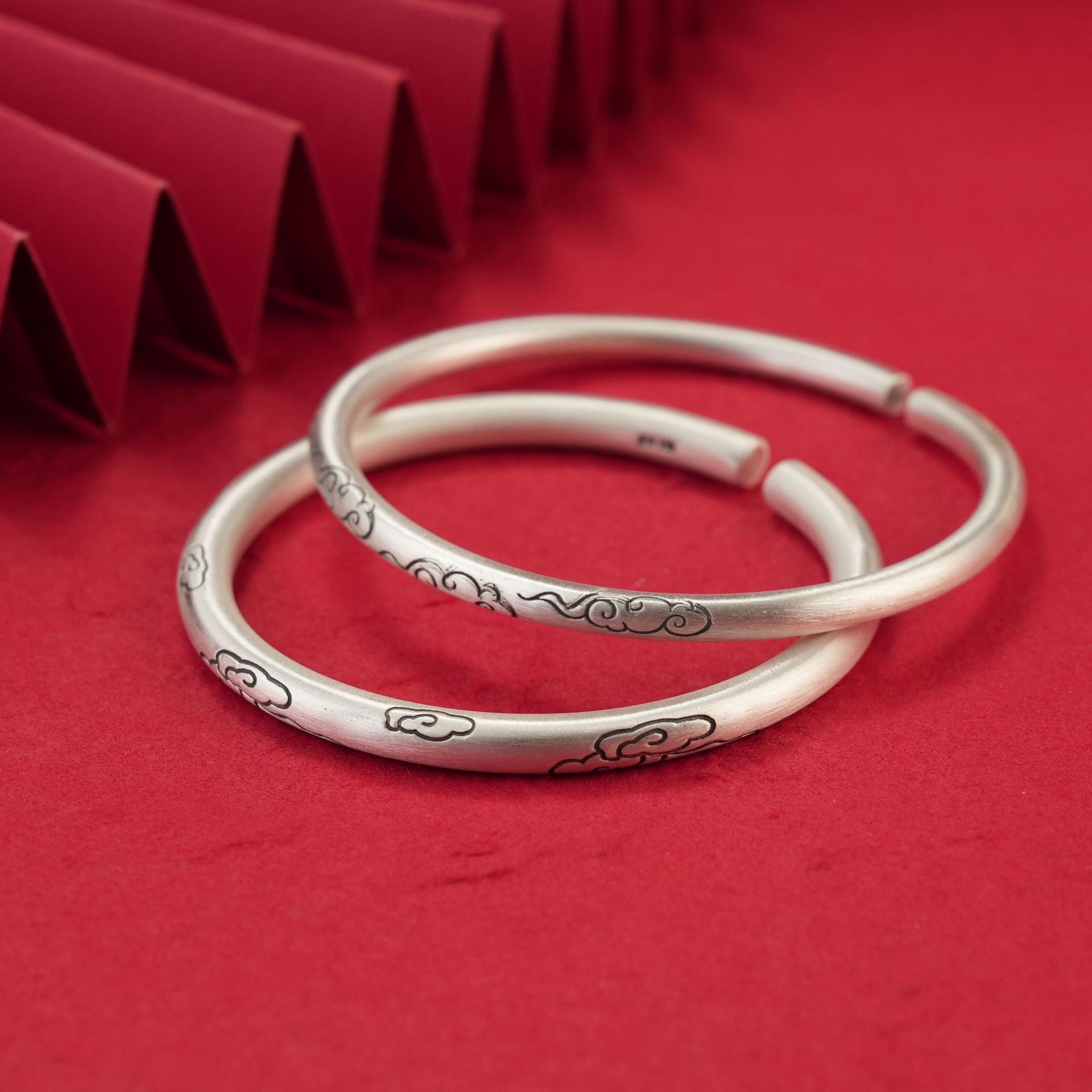Chinese style round stick auspicious cloud sterling silver bracelet - jewelry - weilin.com