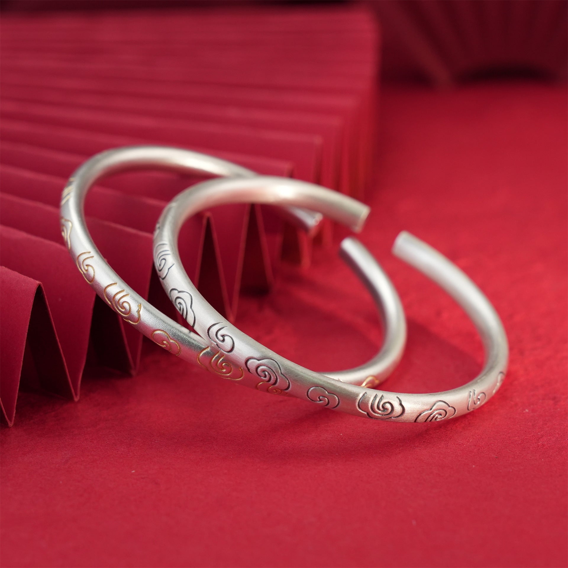 Chinese style round stick auspicious cloud sterling silver bracelet - jewelry - weilin.com