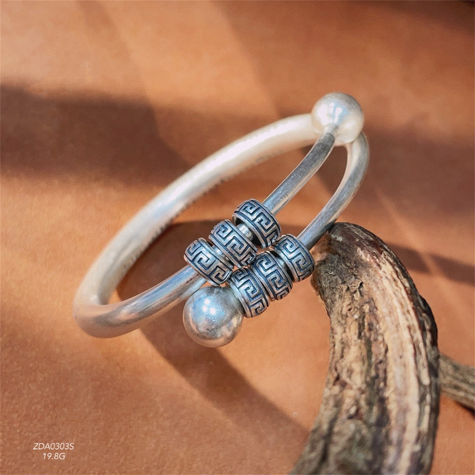Chinese style Tibetan silver bracelet - jewelry - weilin.com