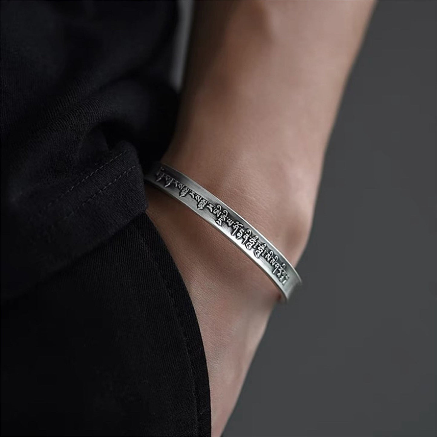 Chinese style Tibetan silver bracelet - jewelry - weilin.com