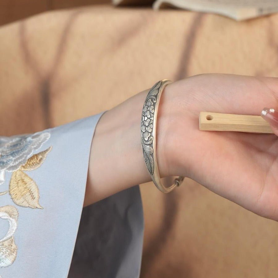 Chinese style vintage peony sterling silver bracelet - jewelry - weilin.com