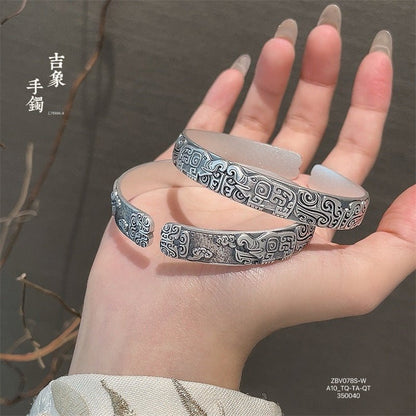 Chinese Tibetan Sterling Silver Bracelet - jewelry - weilin.com