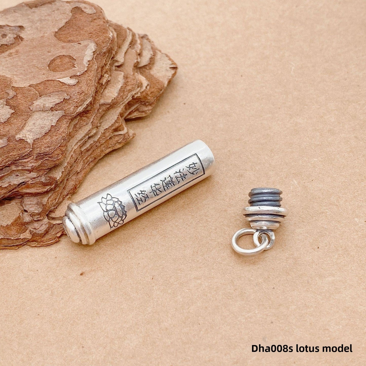 Chinese Vintage Tibetan Cylindrical Sterling Silver Pendant - jewelry - weilin.com