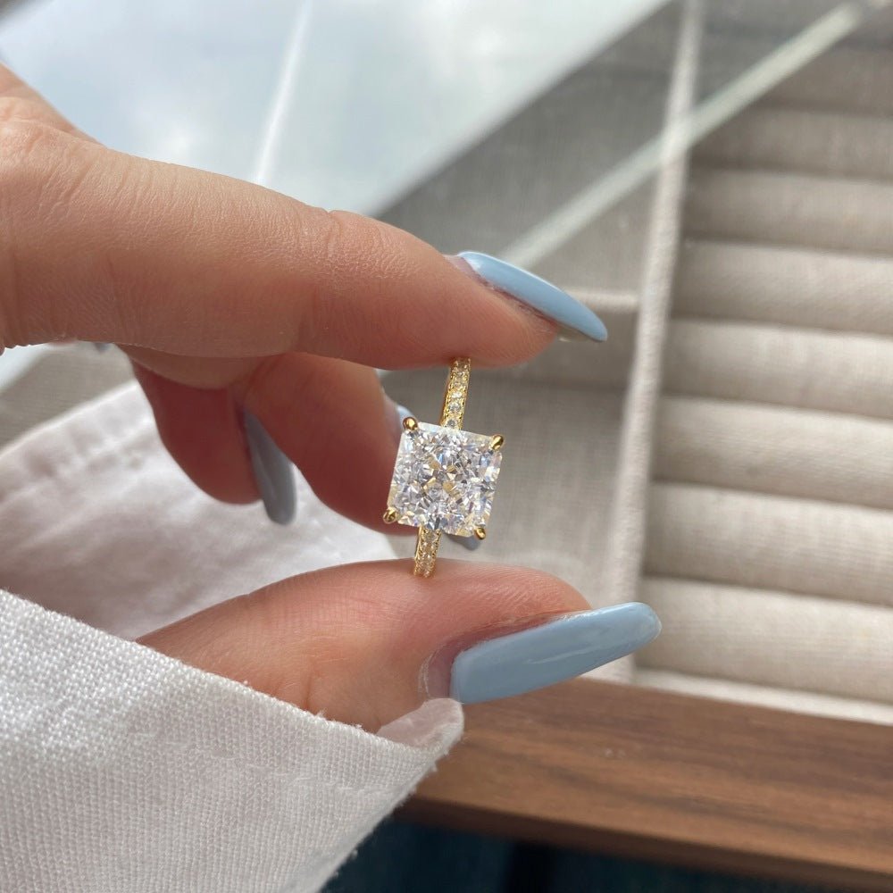 Classic and fashionable ice flower cut zircon ring - jewelry - weilin.com
