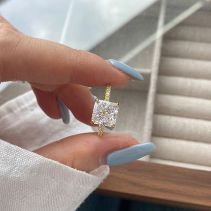 Classic and fashionable ice flower cut zircon ring - jewelry - weilin.com