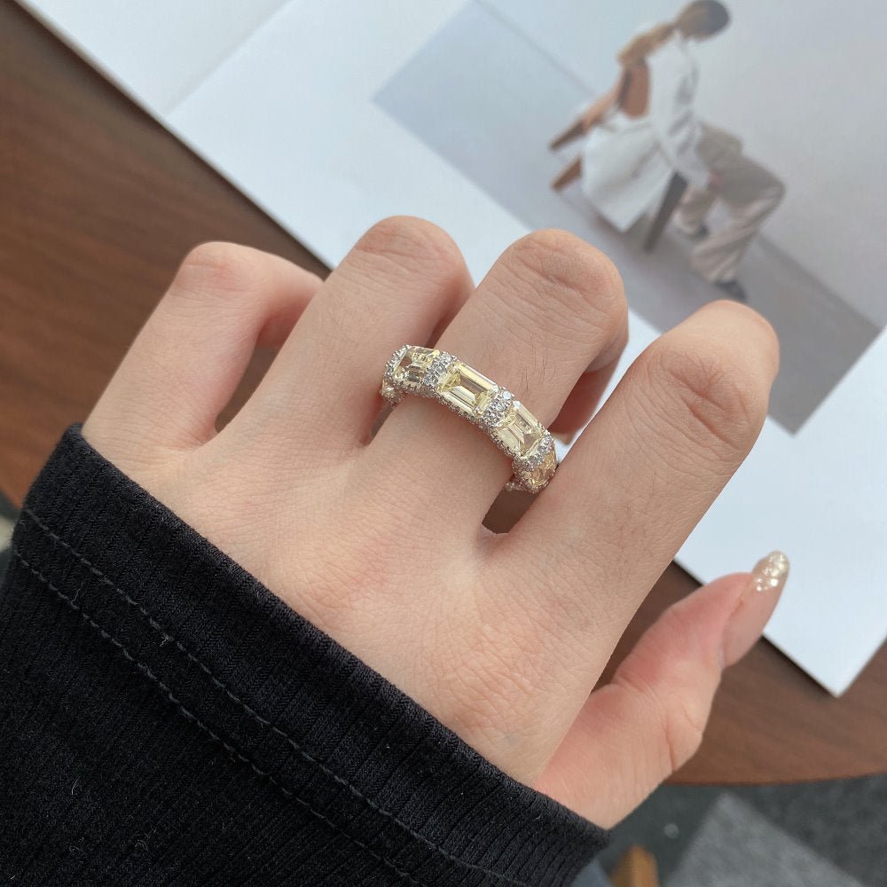 Classic noble shining ice flower cut high carbon diamond zircon ring - jewelry - weilin.com