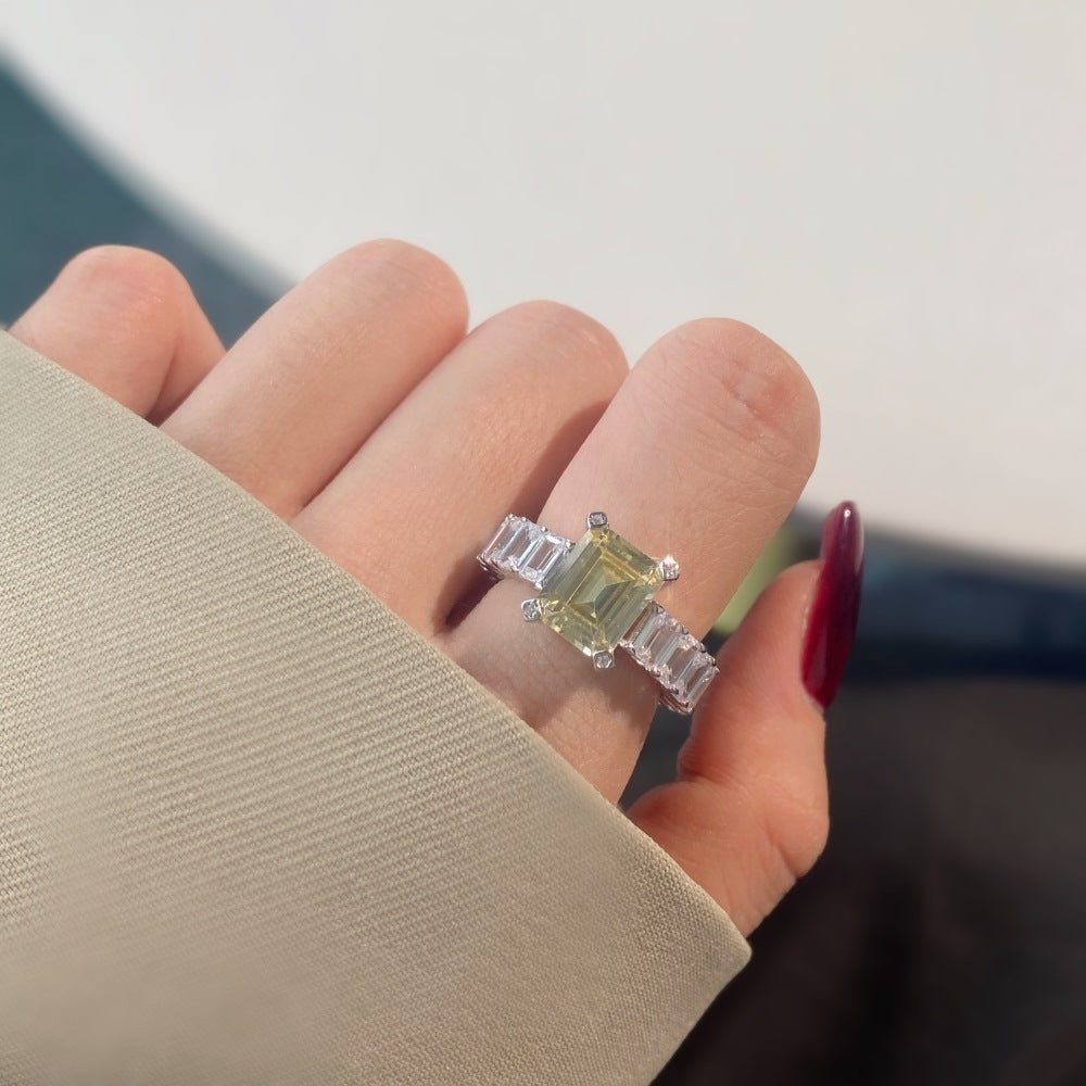 Classic noble shining ice flower cut high carbon diamond zircon ring - jewelry - weilin.com