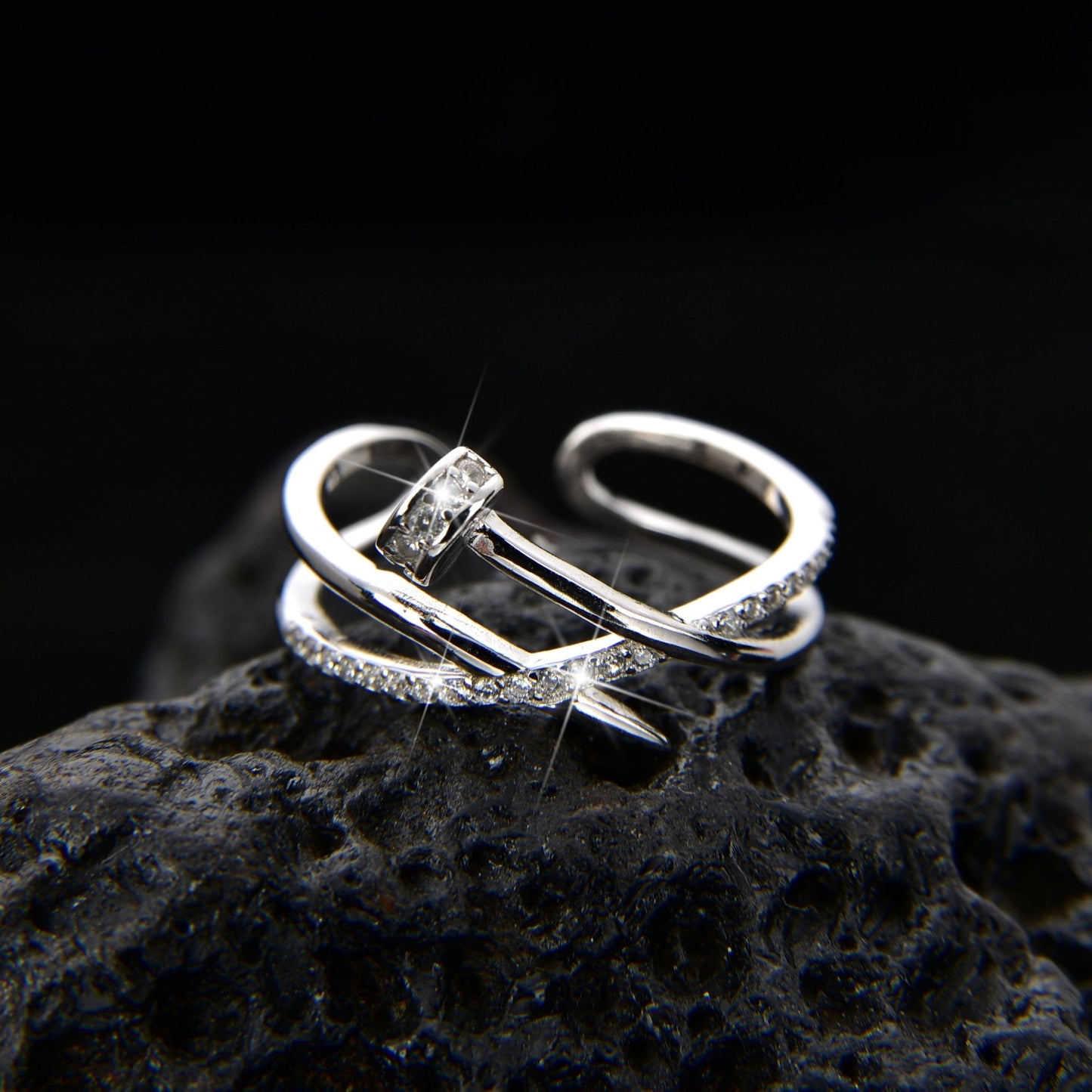 Cubic Zirconia Fashion Irregular Design Ring - jewelry - weilin.com