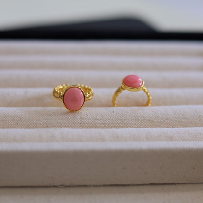 Natural Queen Shell Ring