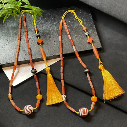 قلادة الترقوة من خرز دزي العصري من العقيق