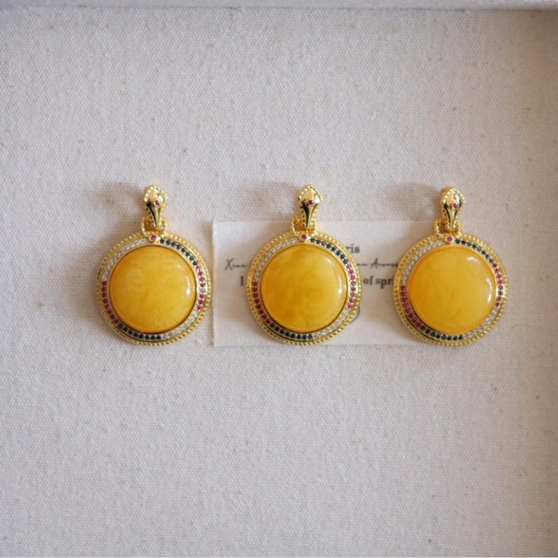 Natural Chicken Fat Yellow Beeswax Pendant