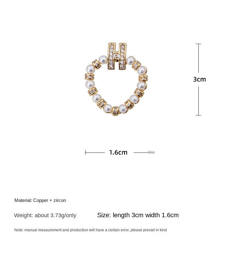 Design personality letter zircon exquisite earrings - jewelry - weilin.com