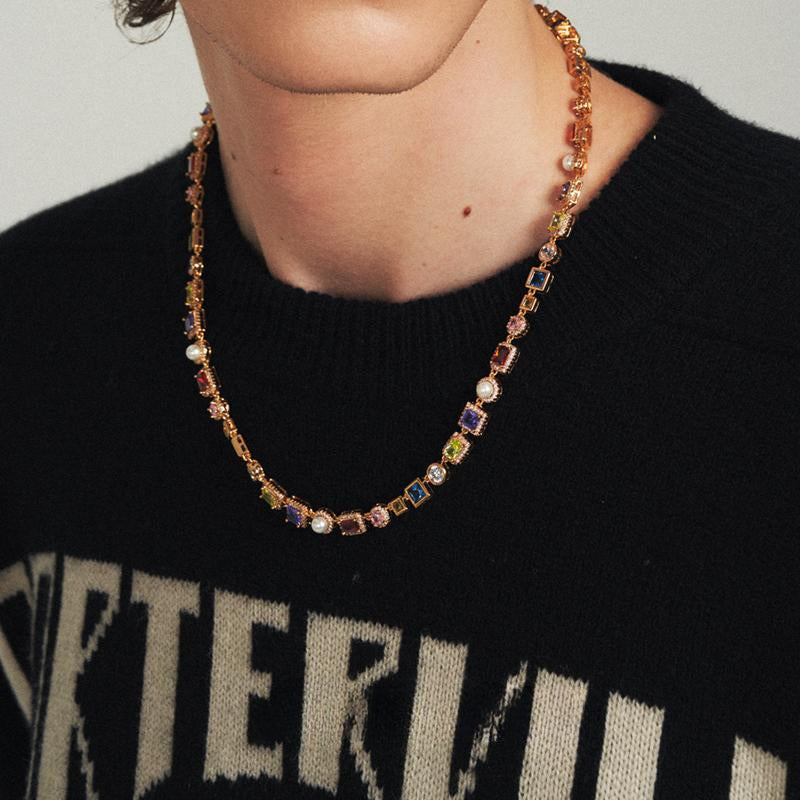 Colored diamond pearl necklace