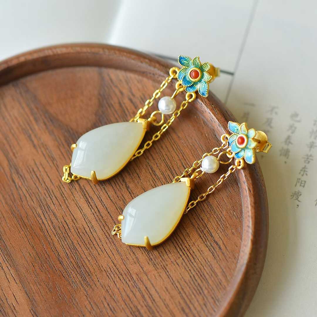 Side view of 925 silver Hetian nephrite enamel earrings
