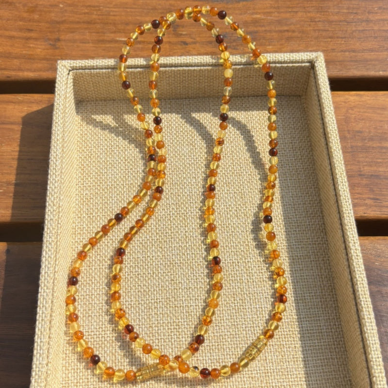 Amber Duobaoyuan bead necklace