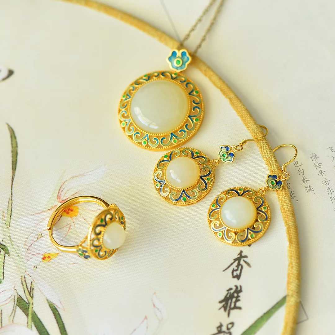 Premium Hetian nephrite jewelry with endless blessings continuous fortune symbolism"