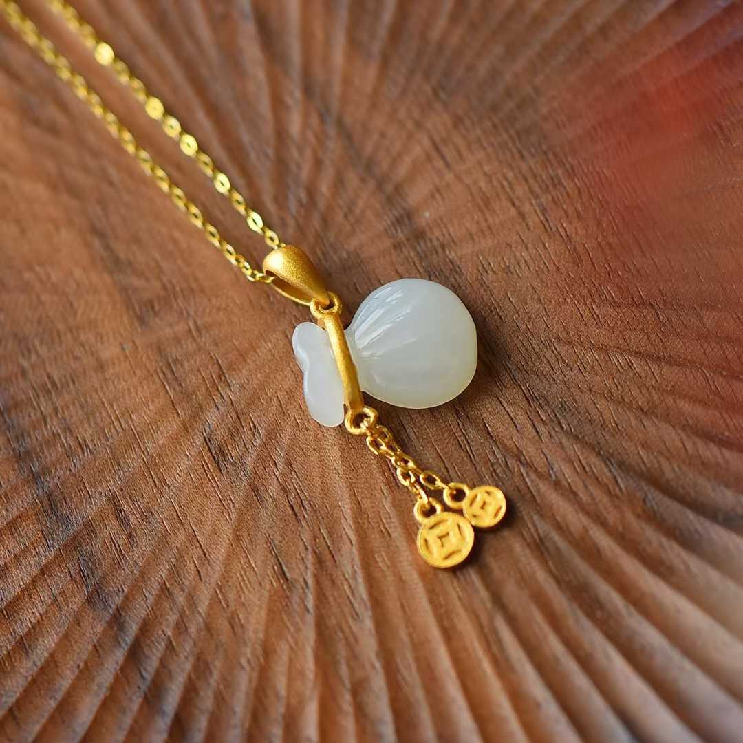 Vintage-Style Silver Inlaid Nephrite "Money Bag" Plain Silver Pendant