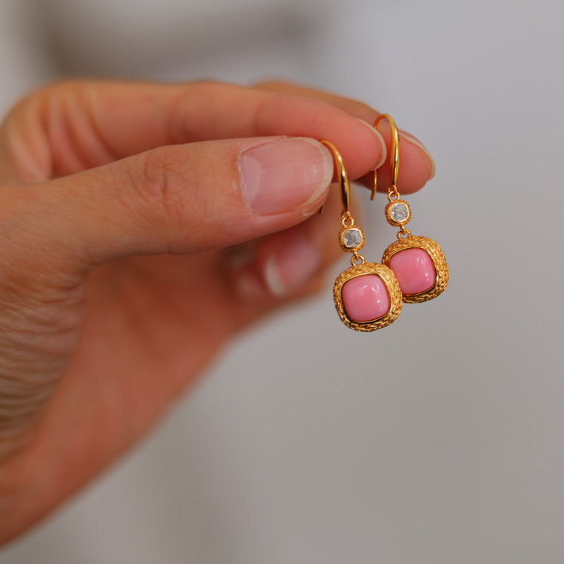 Natural Queen Shell Square Earrings