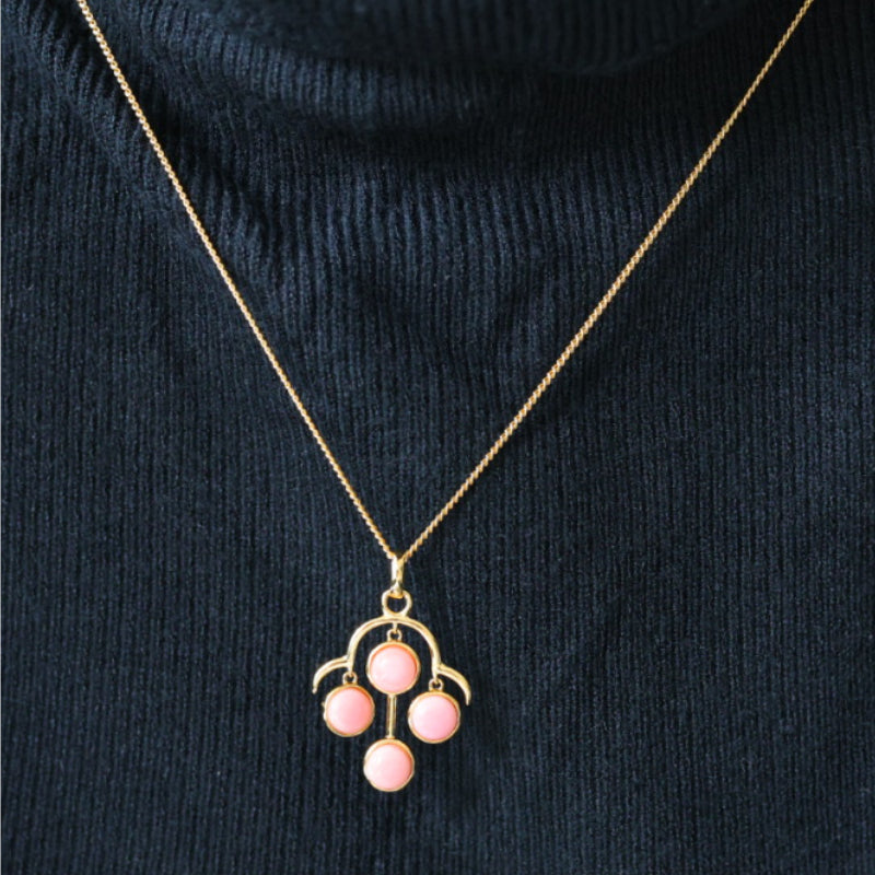 Natural Queen Shell Pendant