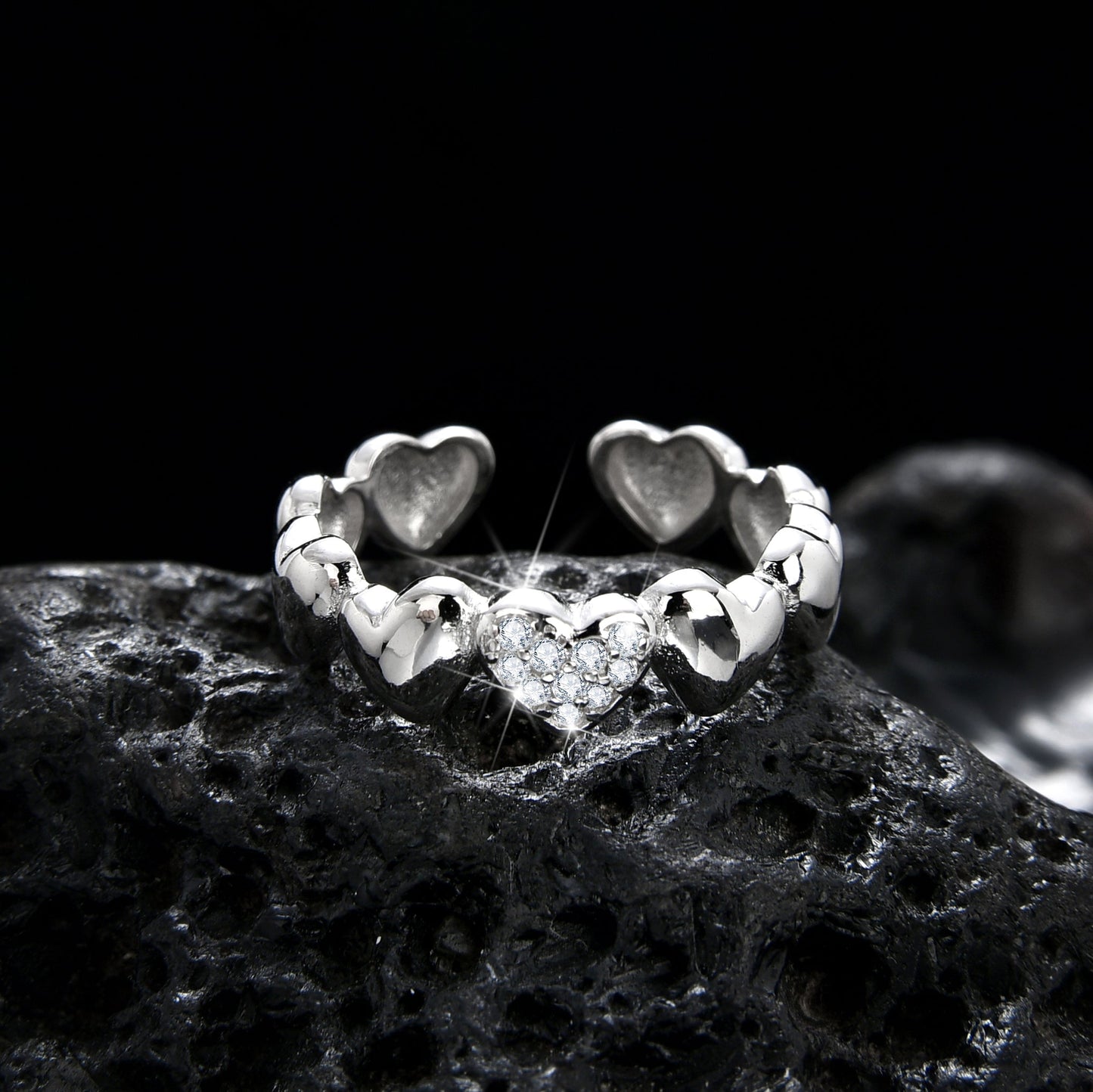 Elegant and shining heart stitching open ring - jewelry - weilin.com