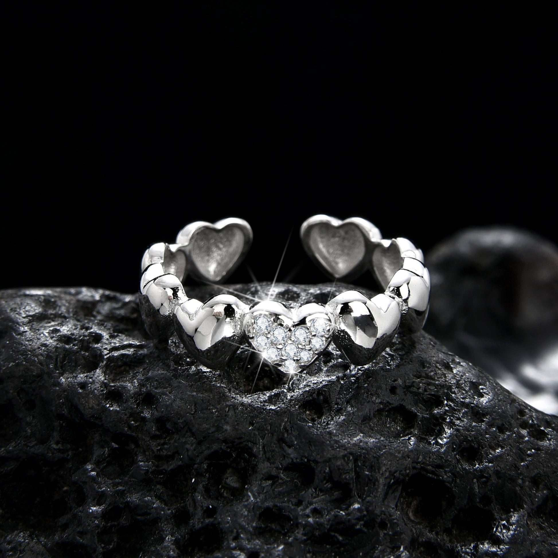 Elegant and shining heart stitching open ring - jewelry - weilin.com