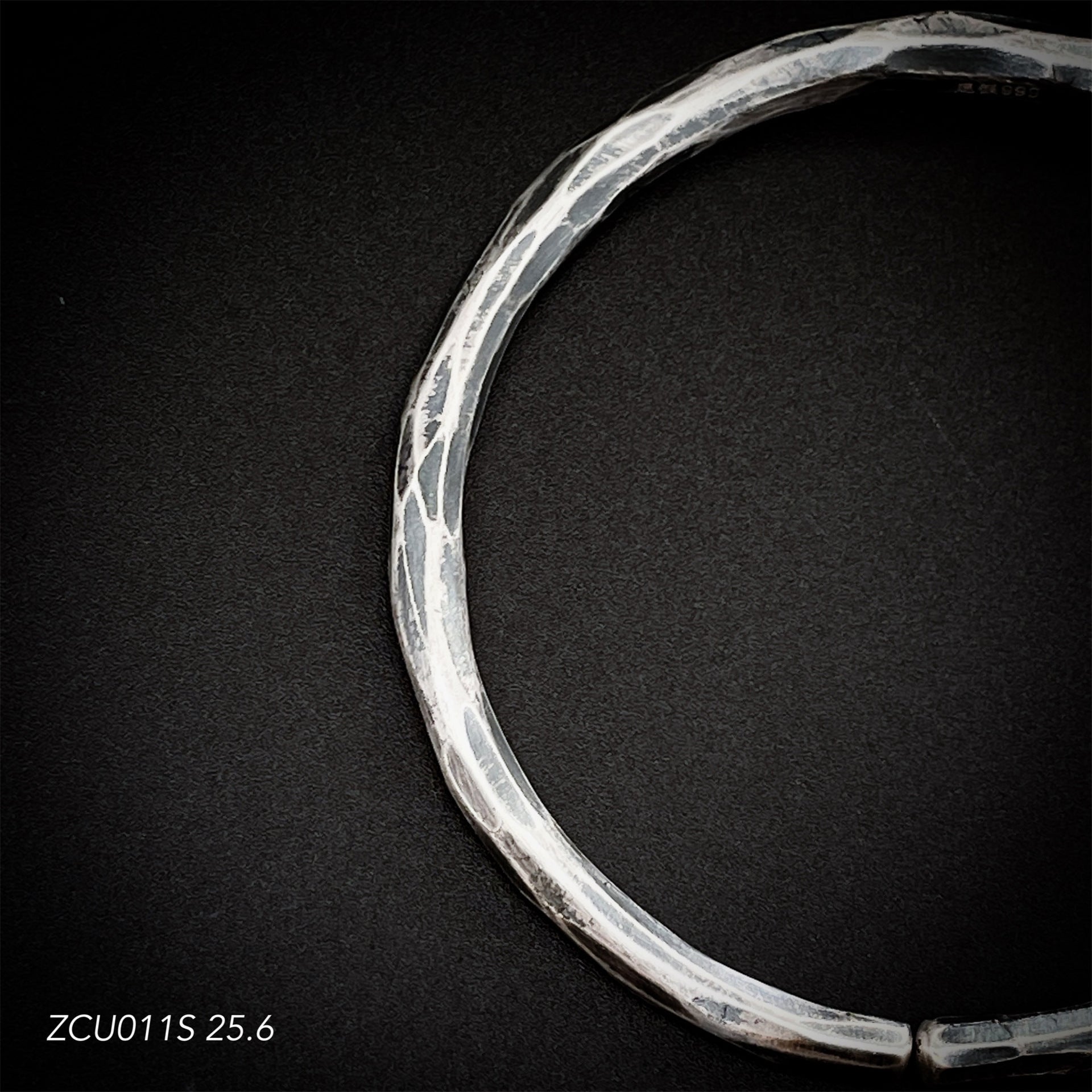 Ethnic style hammered round stick sterling silver bracelet - jewelry - weilin.com