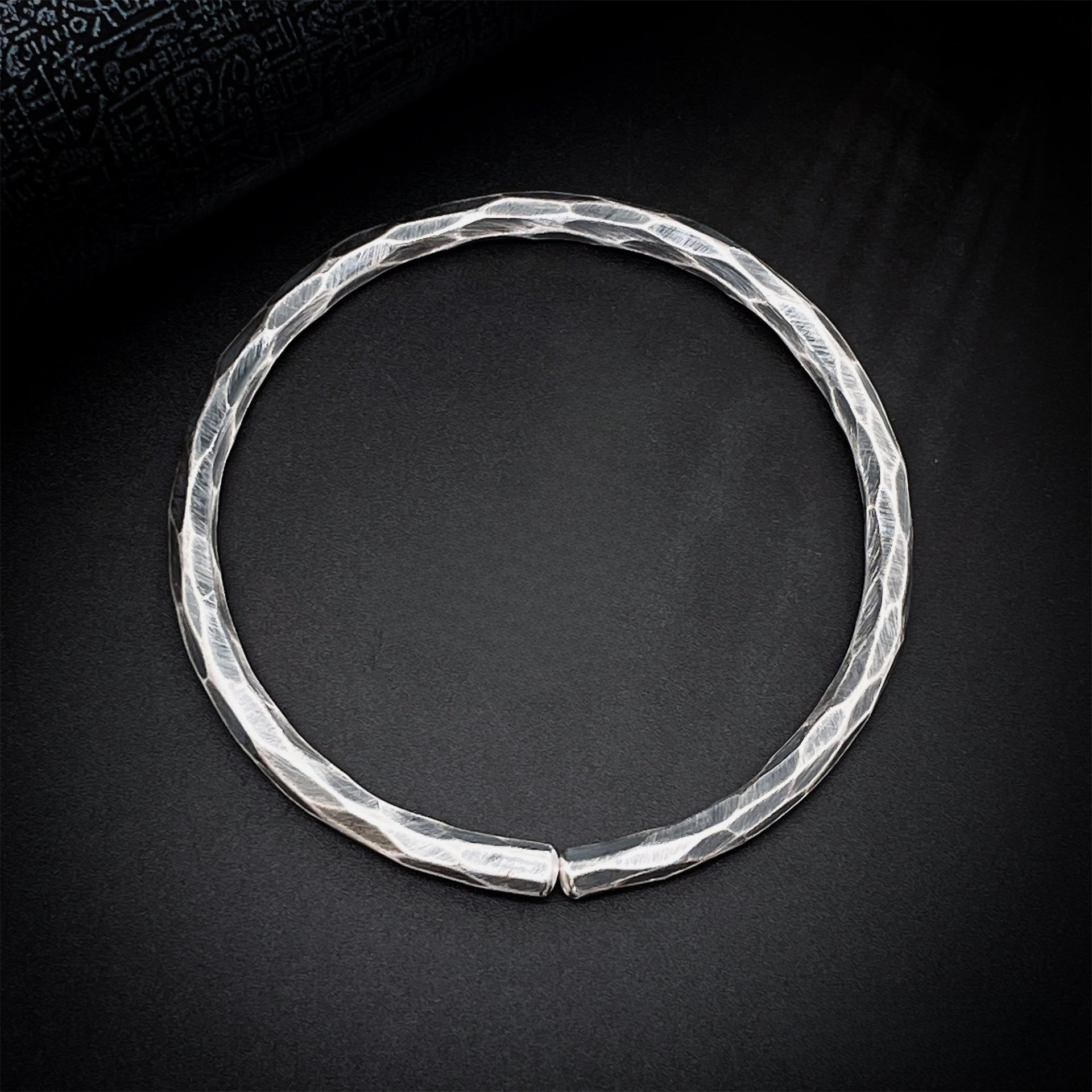 Ethnic style hammered round stick sterling silver bracelet - jewelry - weilin.com