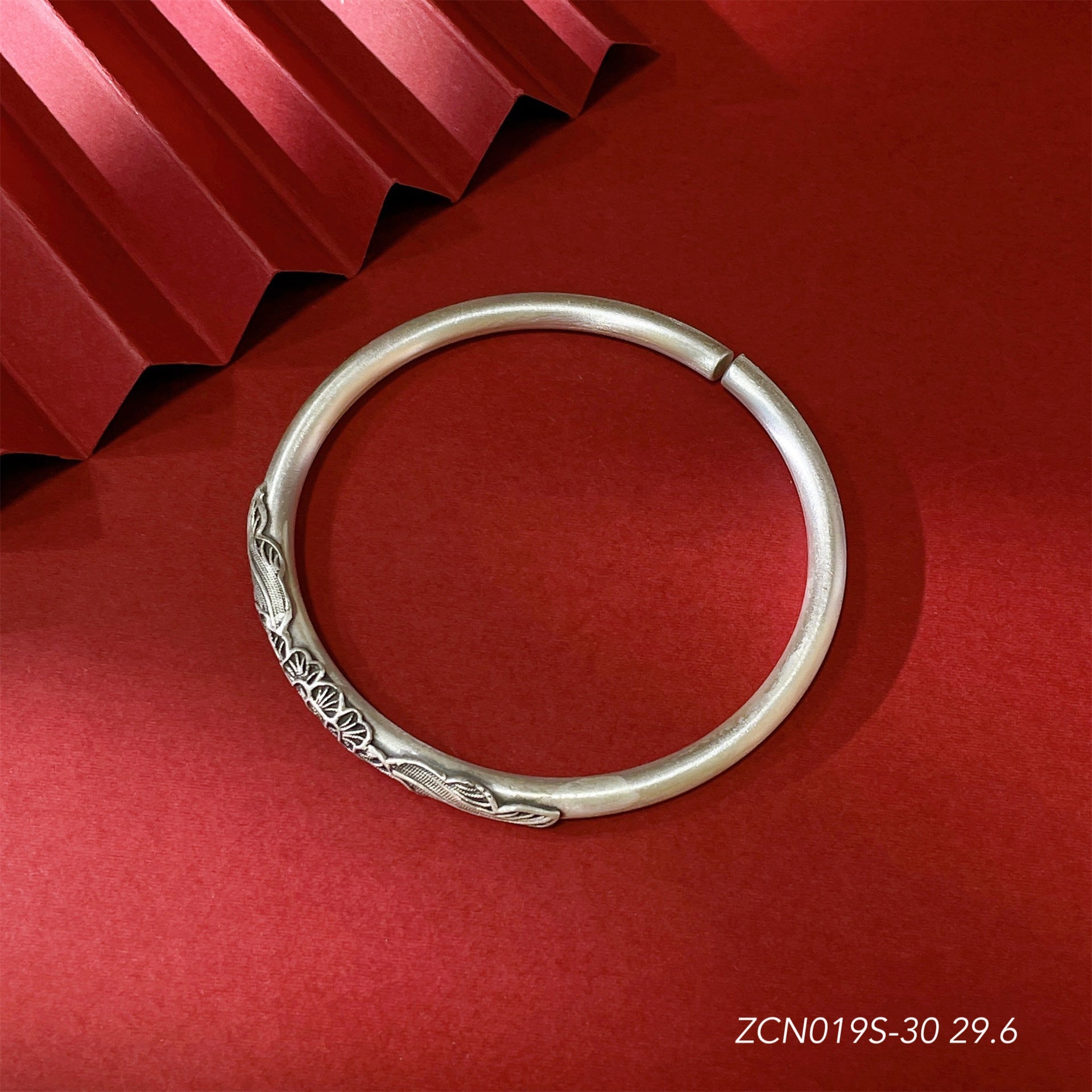 Ethnic style peony round stick sterling silver bracelet - jewelry - weilin.com