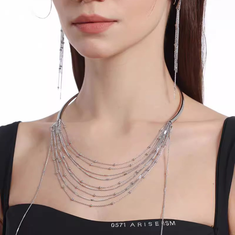 Light breeze tassel necklace