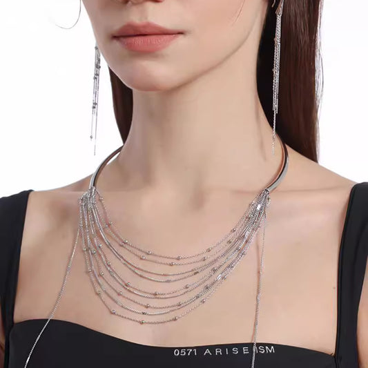 Light breeze tassel necklace