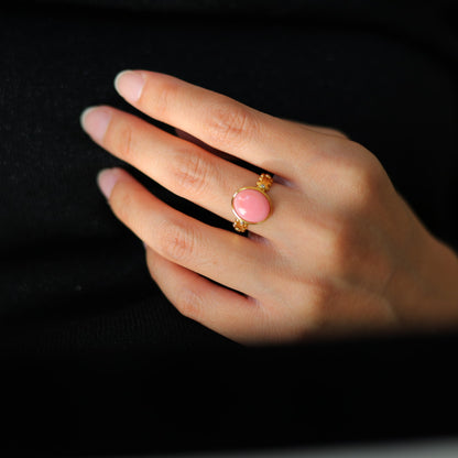 Natural Queen Shell Ring