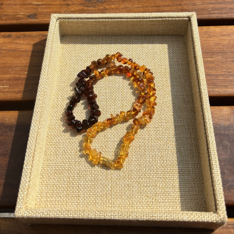 Rainbow conformal amber necklace