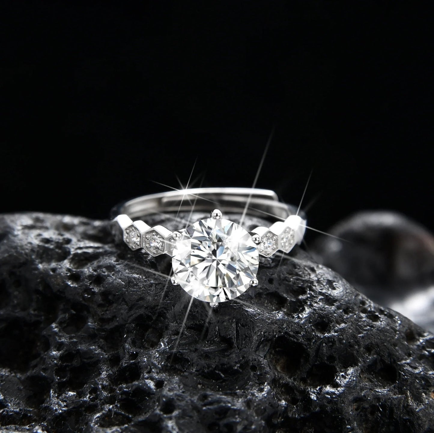 Fashion design beehive nest single grain cubic zirconia ring - jewelry - weilin.com
