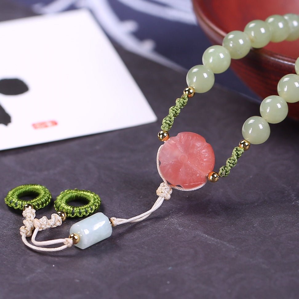 Fashion natural yellow mouth Hetian jade necklace - jewelry - weilin.com
