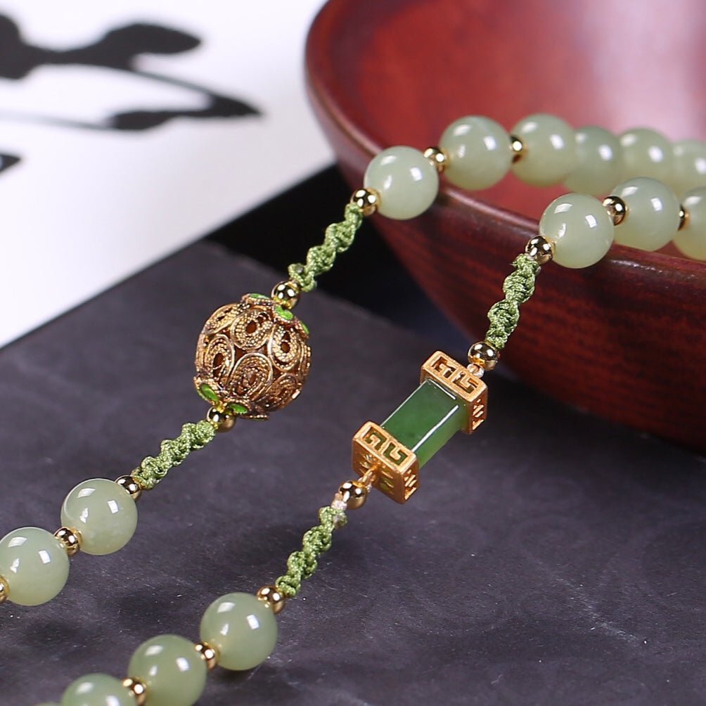 Fashion natural yellow mouth Hetian jade necklace - jewelry - weilin.com