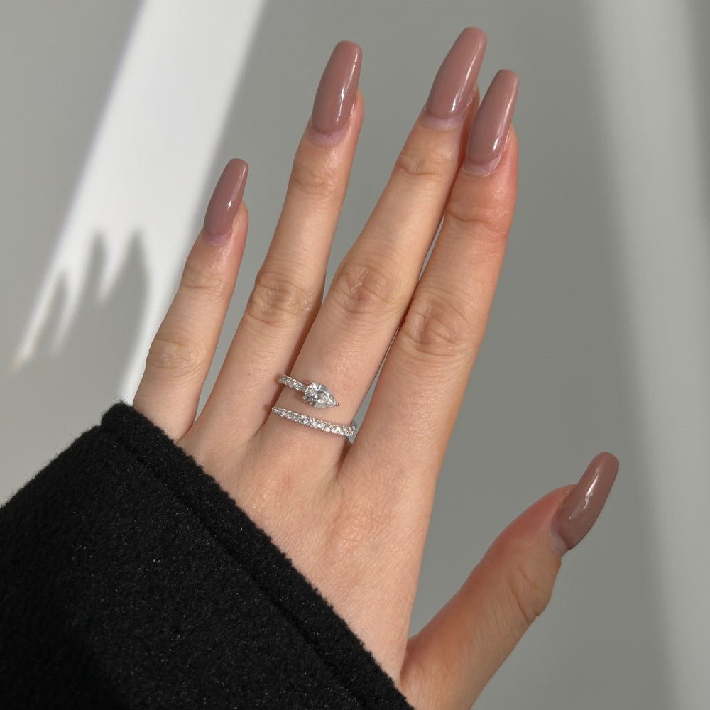 Fashionable and personalized spiral full diamond ring - jewelry - weilin.com