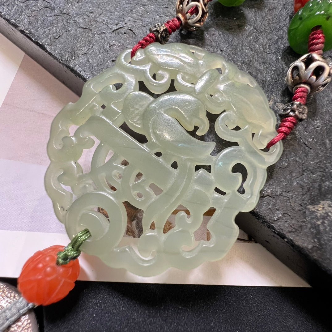 Fashionable Hetian Jade Carved Magpie Necklace - jewelry - weilin.com