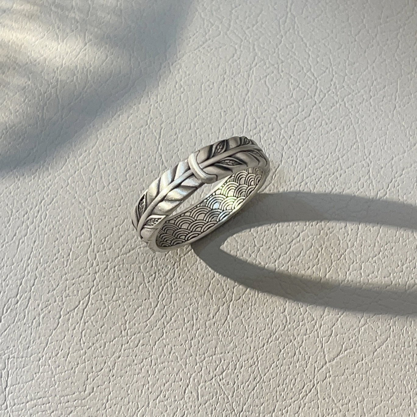 Fashionable loose sterling silver ring - jewelry - weilin.com