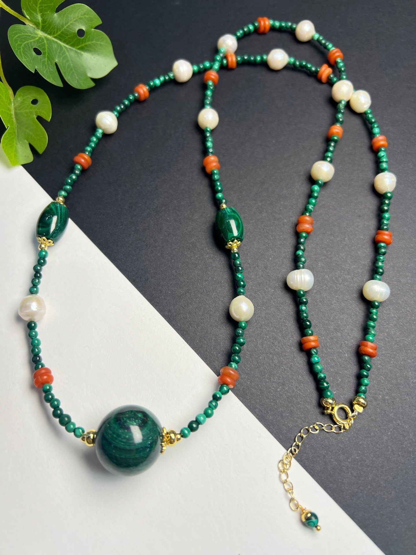 Fashionable Malachite Round Bead Sweater Necklace - jewelry - weilin.com