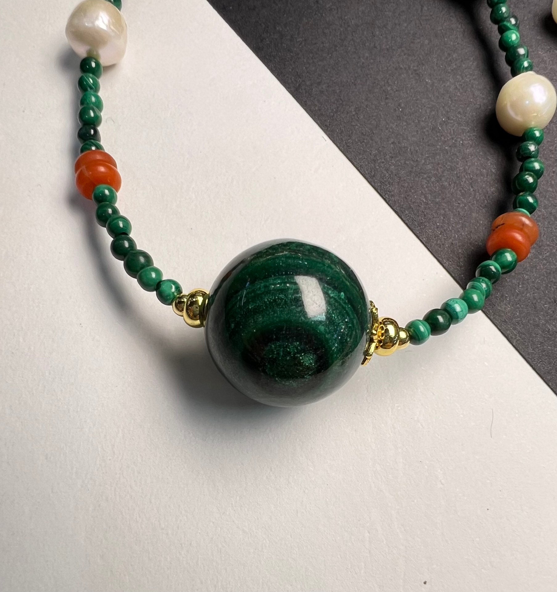 Fashionable Malachite Round Bead Sweater Necklace - jewelry - weilin.com