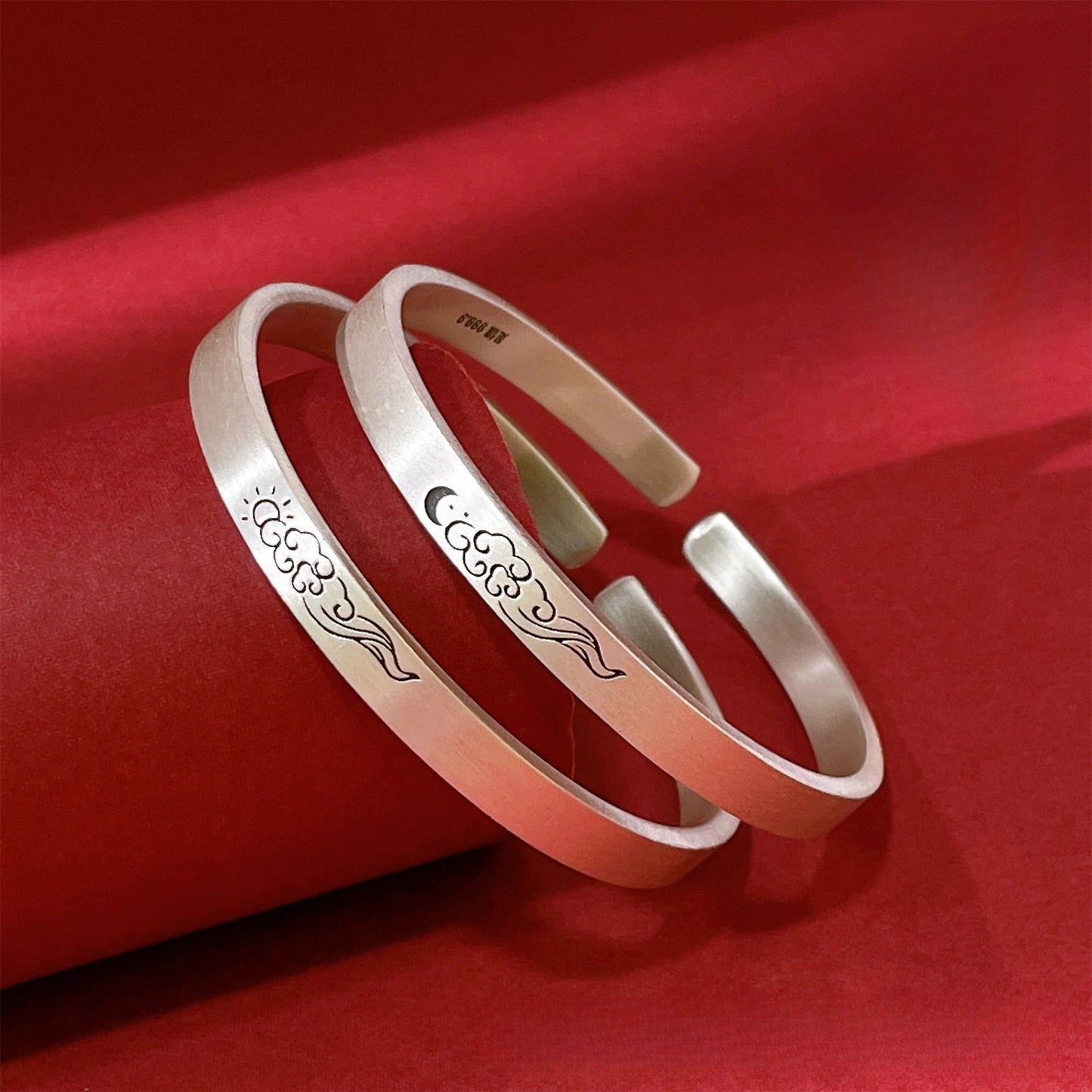 Fashionable sun and white cloud sterling silver bracelet - jewelry - weilin.com
