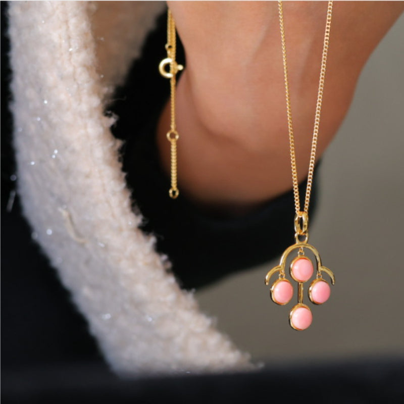 Natural Queen Shell Pendant