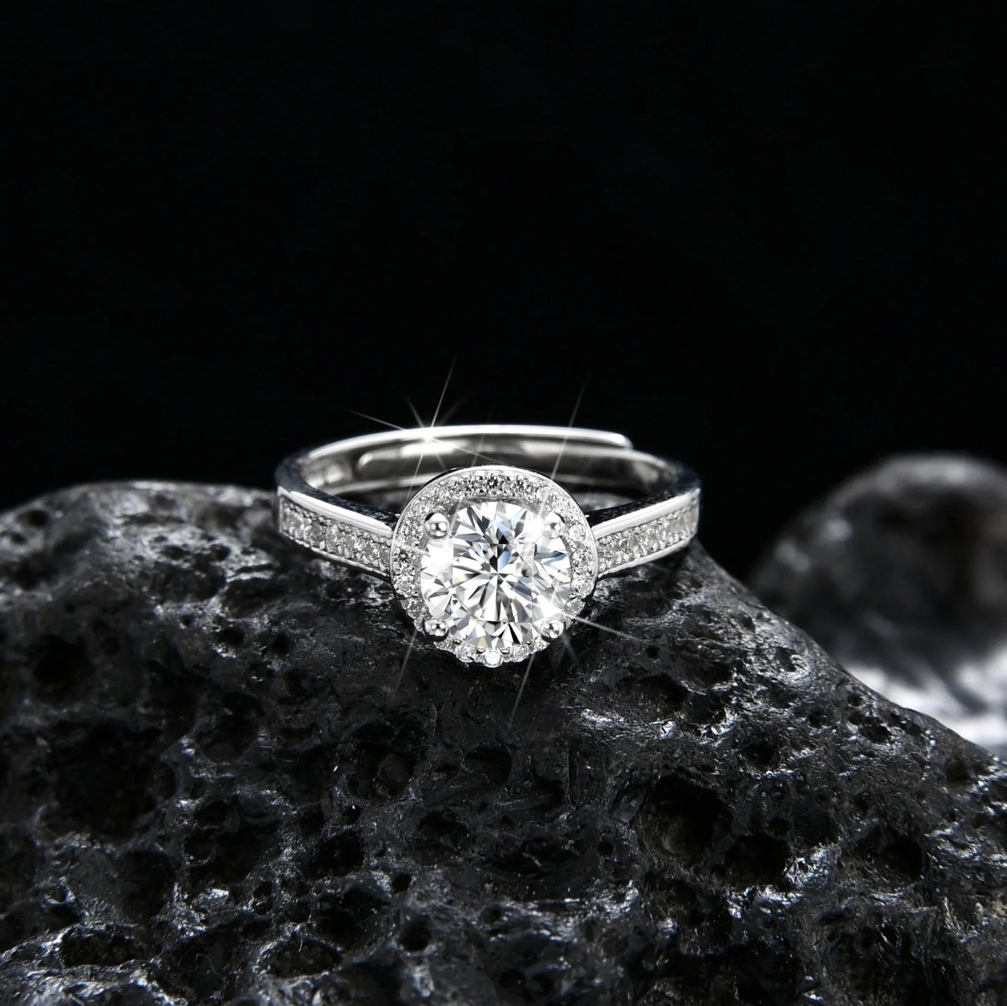 Half Wall Sparkling Cubic Zirconia Round Bezel Ring - jewelry - weilin.com