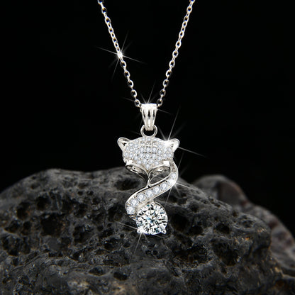 High - end design, smart and sexy fox pendant necklace - jewelry - weilin.com