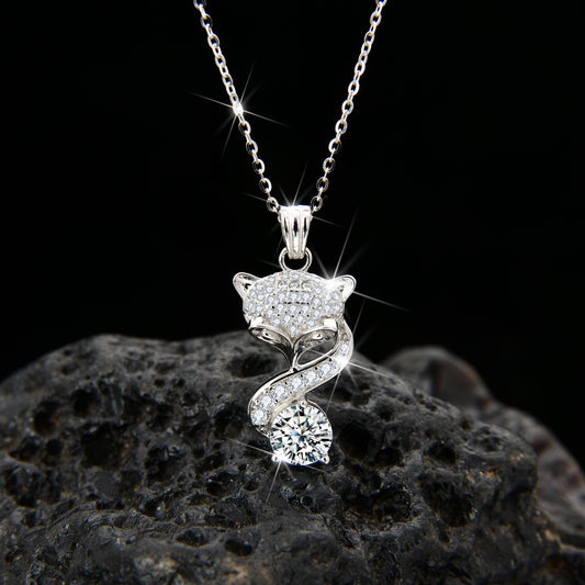 High - end design, smart and sexy fox pendant necklace - jewelry - weilin.com