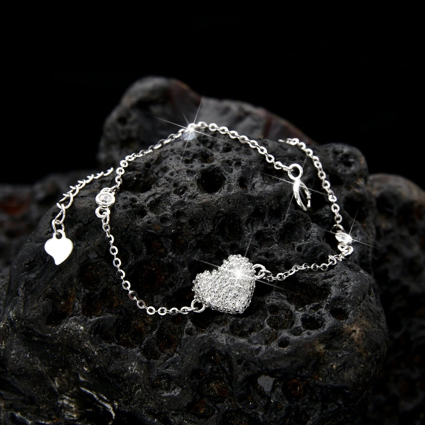 Love bracelet with protection design - jewelry - weilin.com