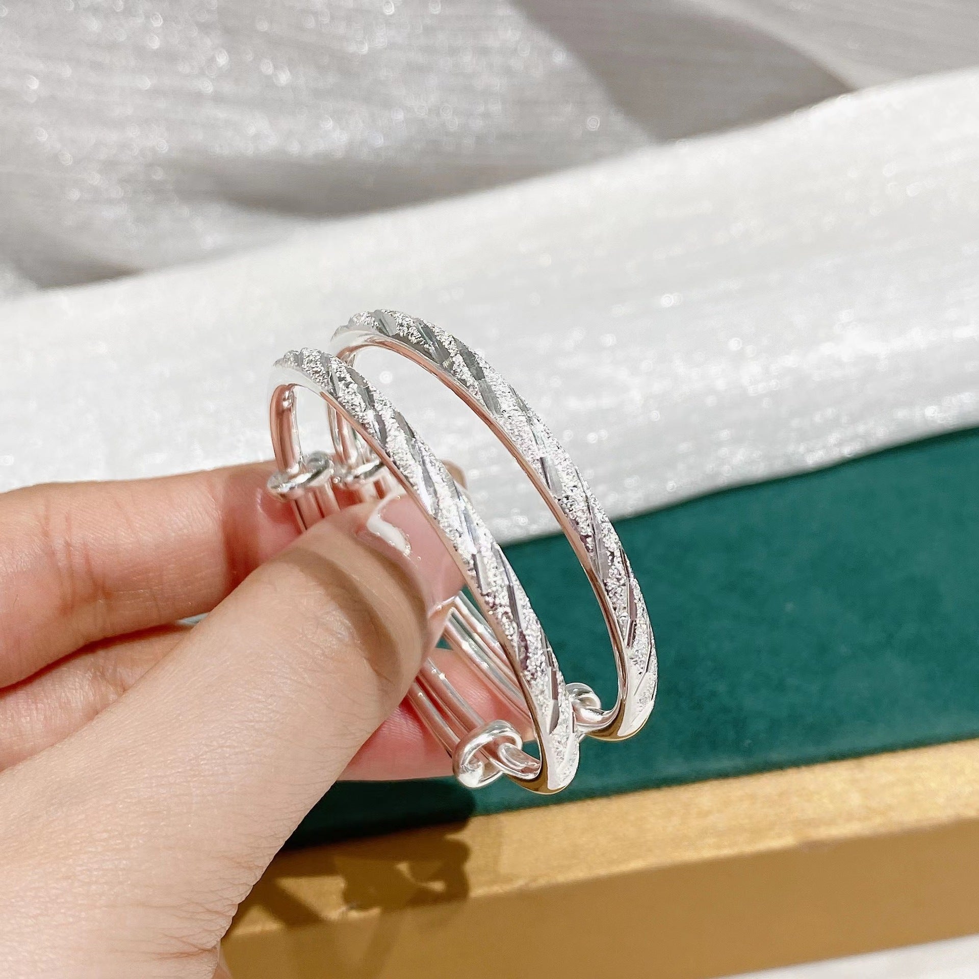 National Wind Lien Silver Bracelet - jewelry - weilin.com