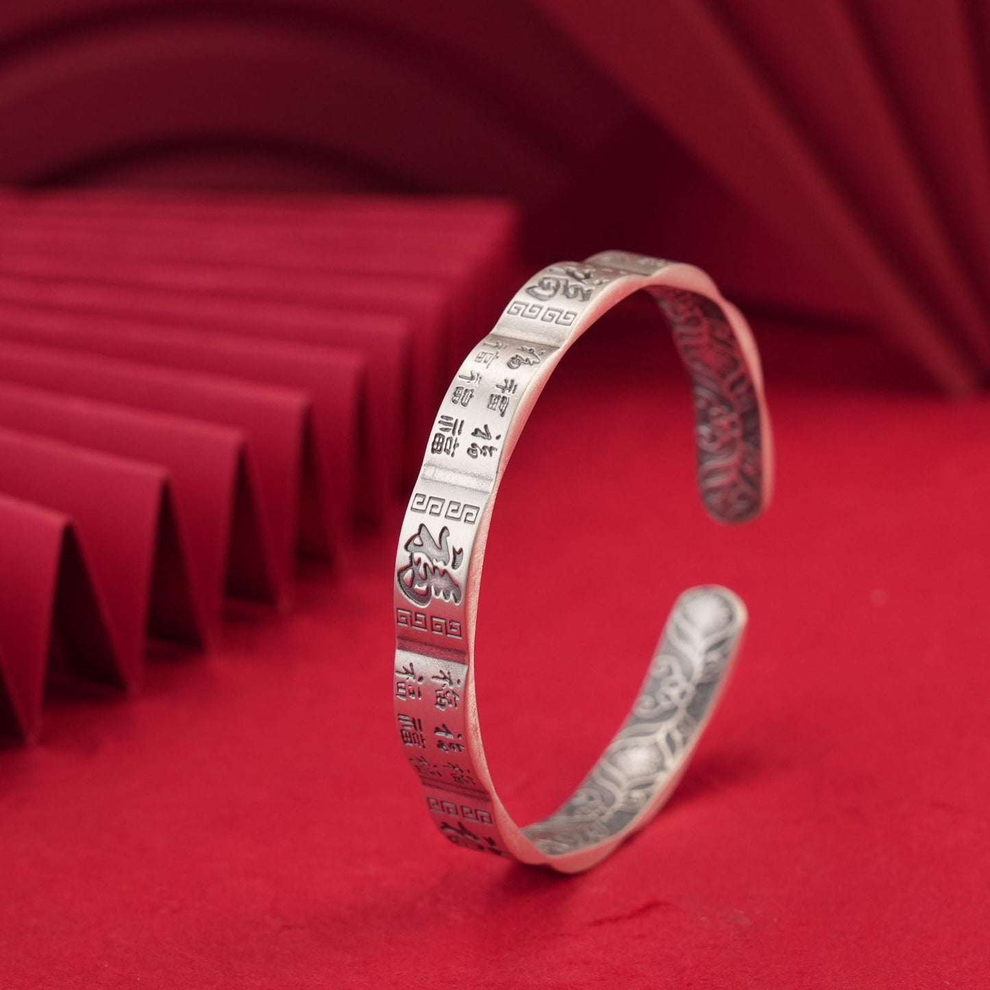 New Chinese pattern sterling silver bracelet - jewelry - weilin.com