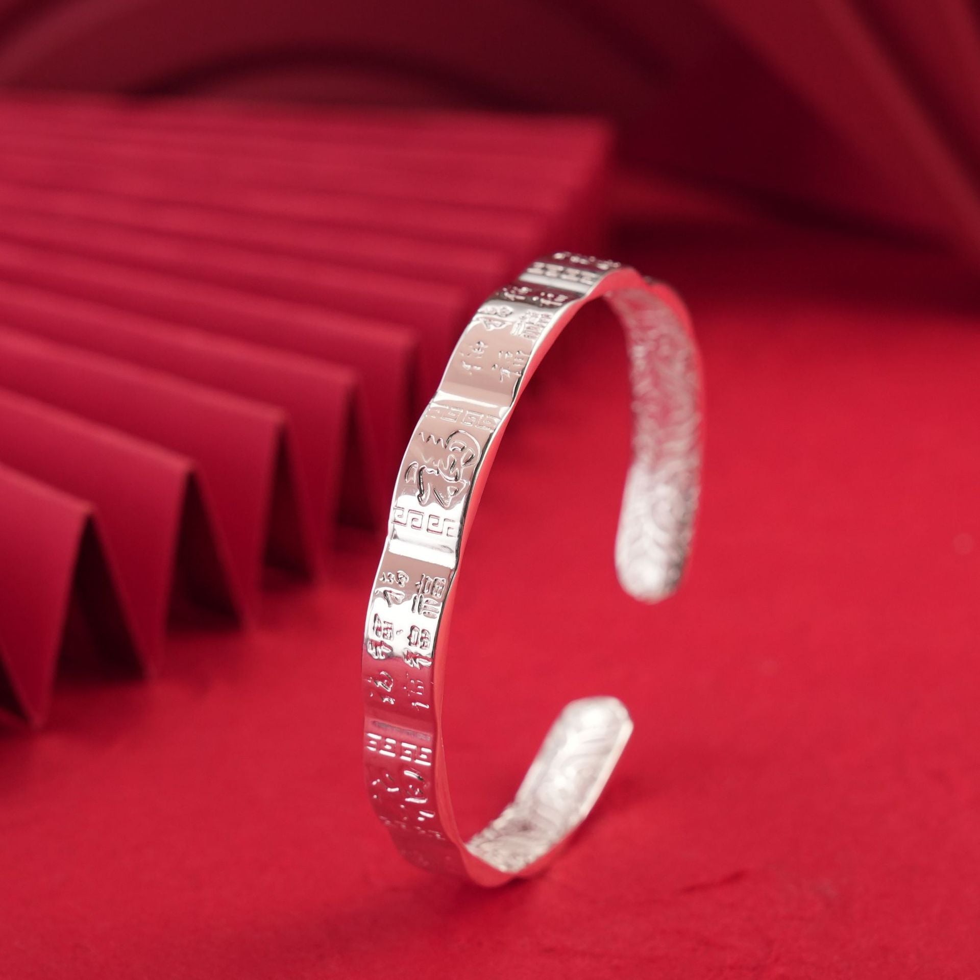 New Chinese pattern sterling silver bracelet - jewelry - weilin.com